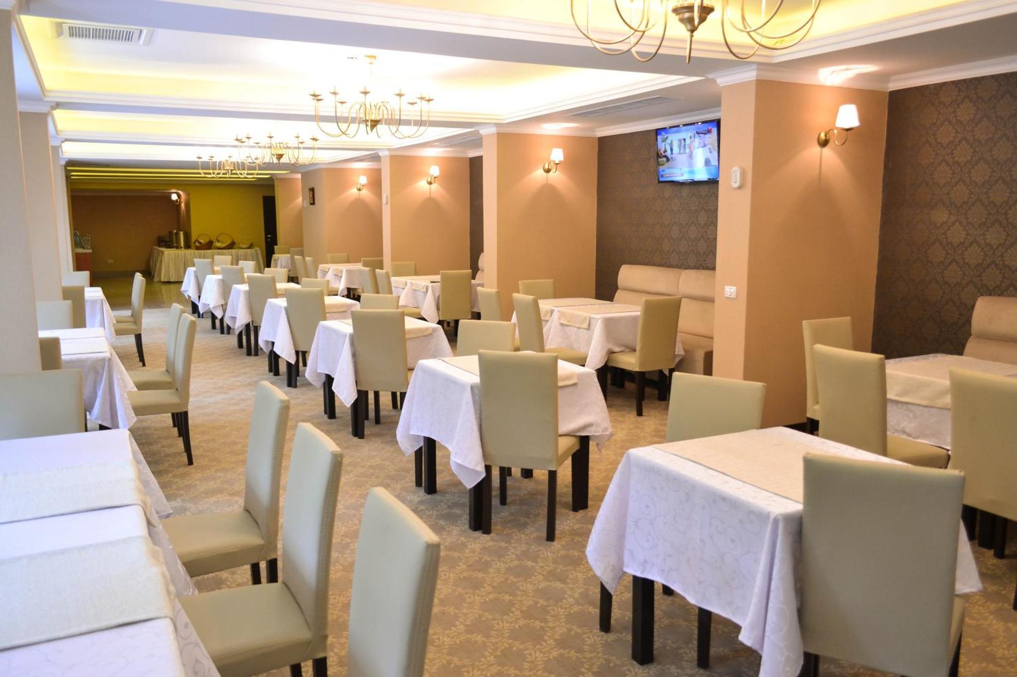 Hotel Hart Predeal Esterno foto