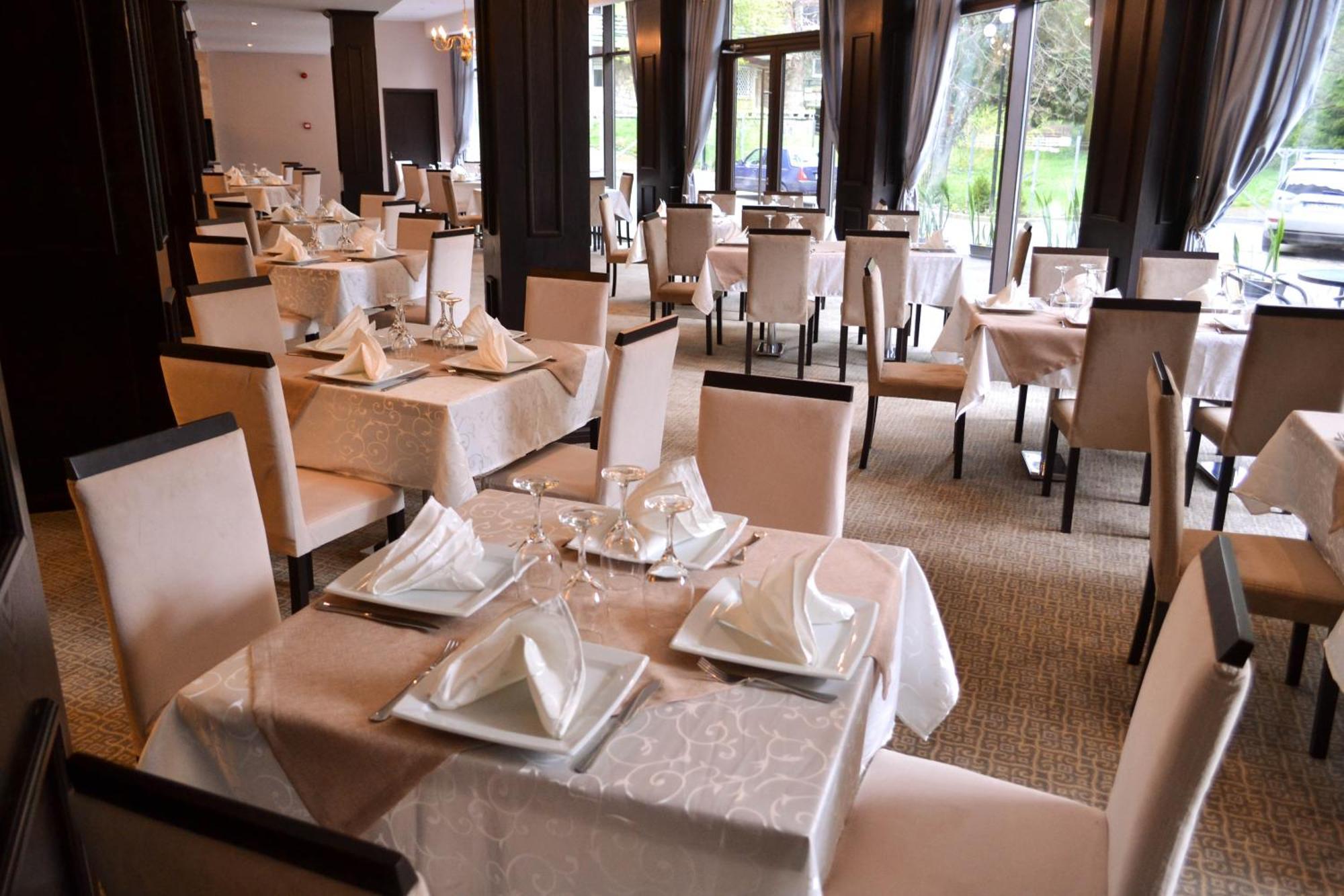 Hotel Hart Predeal Esterno foto